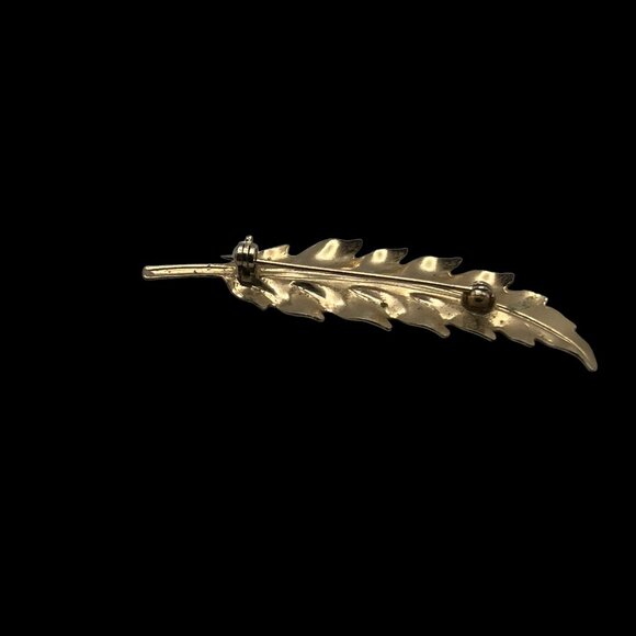 Leaf Brooch Textured Gold Tone Faux Pearl Accent Vintage Pin‎ - Picture 5 of 8